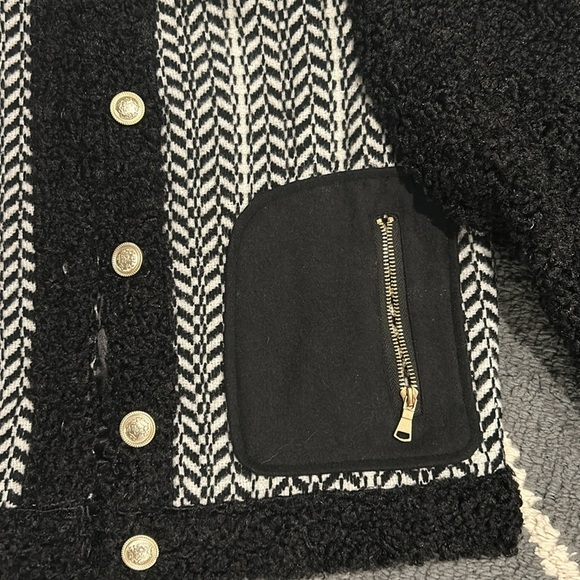7 For All Mankind Black and White Mixed Media Sherpa Jacket - Picture 4 of 6
